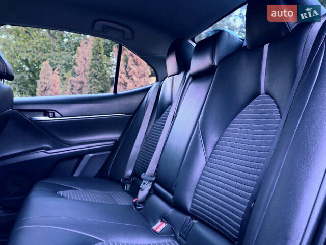 Серый Тойота Камри, объемом двигателя 2.5 л и пробегом 105 тыс. км за 19500 $, фото 26 на Automoto.ua