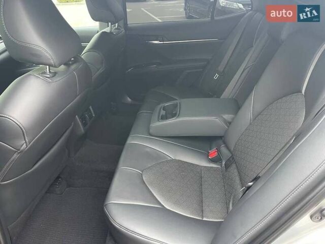 Серый Тойота Камри, объемом двигателя 3.46 л и пробегом 147 тыс. км за 23000 $, фото 18 на Automoto.ua