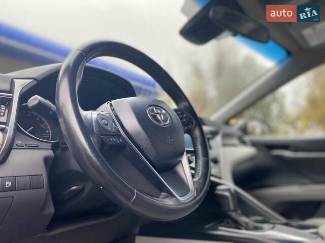 Серый Тойота Камри, объемом двигателя 2.49 л и пробегом 105 тыс. км за 17899 $, фото 6 на Automoto.ua