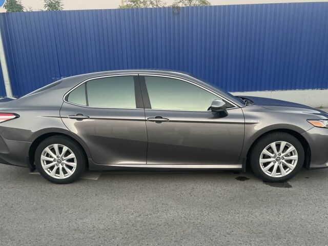 Серый Тойота Камри, объемом двигателя 2.5 л и пробегом 181 тыс. км за 20500 $, фото 9 на Automoto.ua