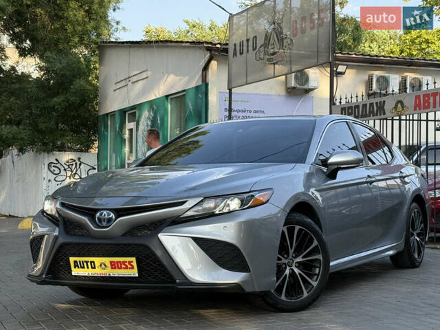 Сірий Тойота Камрі, об'ємом двигуна 2.49 л та пробігом 144 тис. км за 18200 $, фото 1 на Automoto.ua