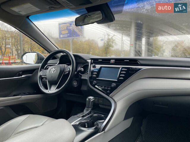 Серый Тойота Камри, объемом двигателя 2.49 л и пробегом 105 тыс. км за 17899 $, фото 9 на Automoto.ua