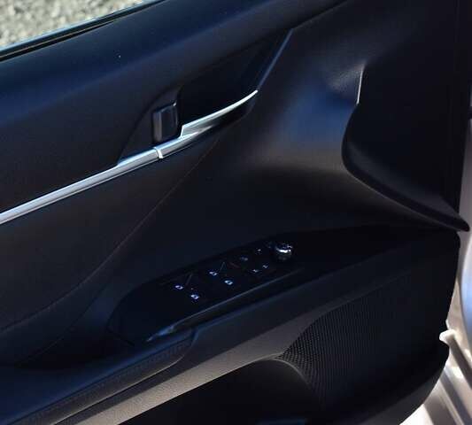 Серый Тойота Камри, объемом двигателя 2.49 л и пробегом 91 тыс. км за 22750 $, фото 9 на Automoto.ua