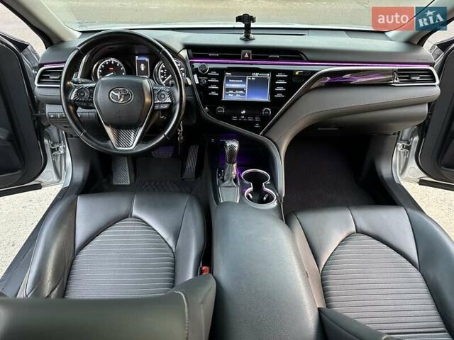 Серый Тойота Камри, объемом двигателя 2.49 л и пробегом 78 тыс. км за 18500 $, фото 58 на Automoto.ua
