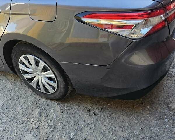 Серый Тойота Камри, объемом двигателя 2.49 л и пробегом 62 тыс. км за 18000 $, фото 6 на Automoto.ua