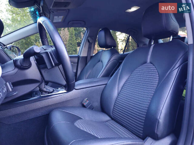 Серый Тойота Камри, объемом двигателя 2.5 л и пробегом 105 тыс. км за 19500 $, фото 27 на Automoto.ua