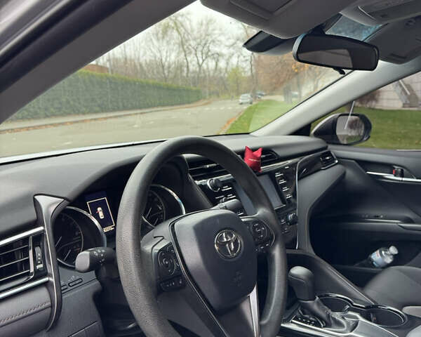 Серый Тойота Камри, объемом двигателя 2.49 л и пробегом 83 тыс. км за 18950 $, фото 14 на Automoto.ua