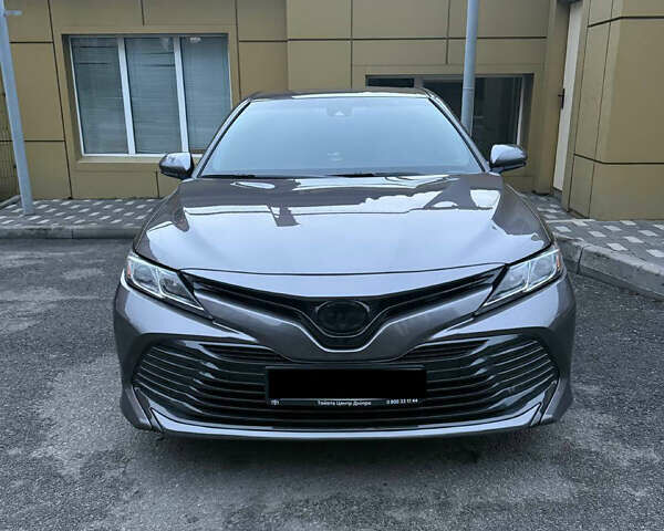 Серый Тойота Камри, объемом двигателя 2.49 л и пробегом 134 тыс. км за 17300 $, фото 8 на Automoto.ua