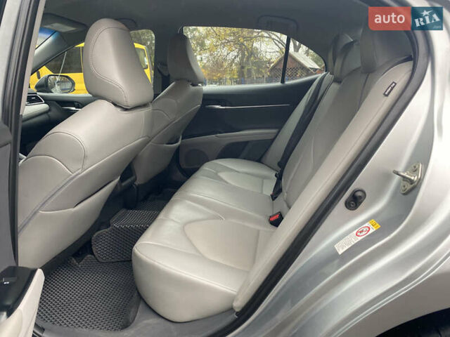 Серый Тойота Камри, объемом двигателя 2.49 л и пробегом 105 тыс. км за 17899 $, фото 11 на Automoto.ua