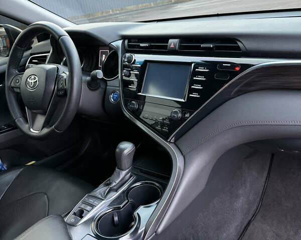 Сірий Тойота Камрі, об'ємом двигуна 2.5 л та пробігом 150 тис. км за 22900 $, фото 31 на Automoto.ua