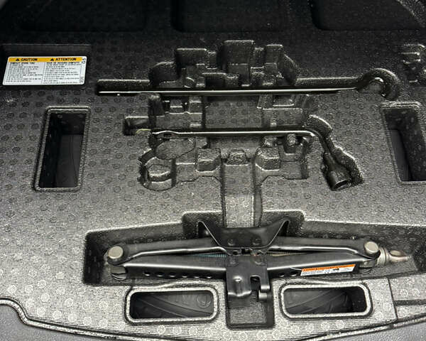 Серый Тойота Камри, объемом двигателя 2.49 л и пробегом 83 тыс. км за 18950 $, фото 21 на Automoto.ua