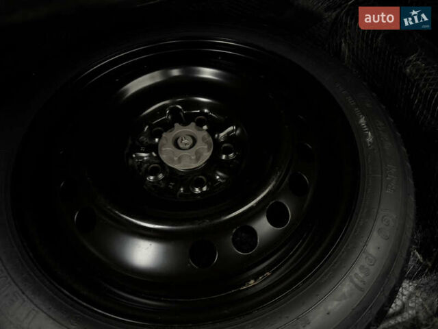 Серый Тойота Камри, объемом двигателя 2.49 л и пробегом 183 тыс. км за 17700 $, фото 27 на Automoto.ua