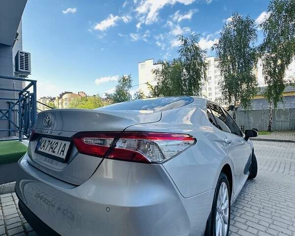 Сірий Тойота Камрі, об'ємом двигуна 2.49 л та пробігом 65 тис. км за 24000 $, фото 16 на Automoto.ua