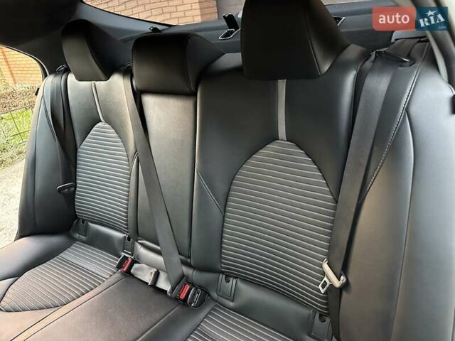 Серый Тойота Камри, объемом двигателя 2.49 л и пробегом 78 тыс. км за 18500 $, фото 67 на Automoto.ua