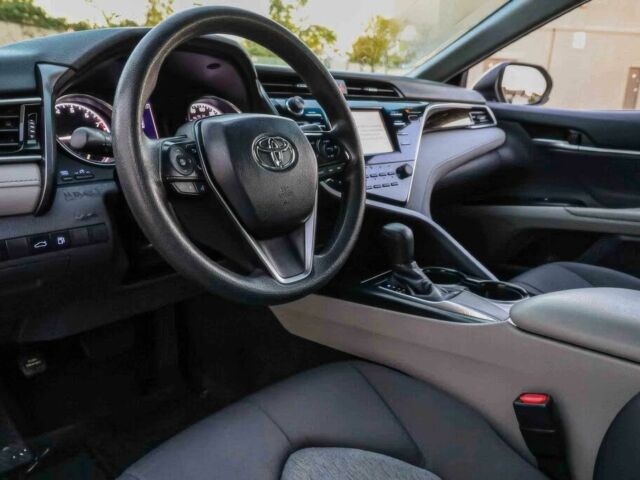 Сірий Тойота Камрі, об'ємом двигуна 2.5 л та пробігом 49 тис. км за 14000 $, фото 5 на Automoto.ua