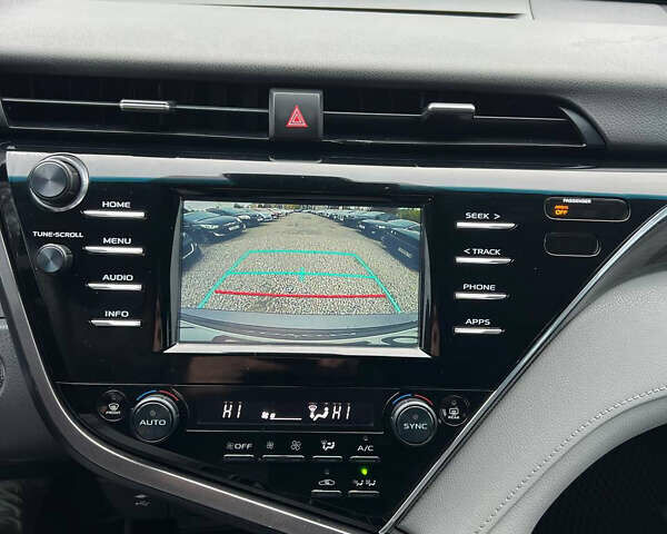 Серый Тойота Камри, объемом двигателя 2.5 л и пробегом 185 тыс. км за 21500 $, фото 19 на Automoto.ua