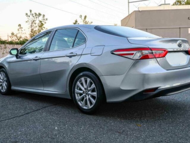 Сірий Тойота Камрі, об'ємом двигуна 2.5 л та пробігом 49 тис. км за 14000 $, фото 3 на Automoto.ua