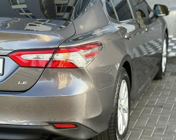 Серый Тойота Камри, объемом двигателя 2.5 л и пробегом 80 тыс. км за 17700 $, фото 20 на Automoto.ua