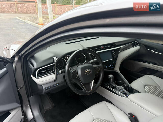 Серый Тойота Камри, объемом двигателя 2.49 л и пробегом 95 тыс. км за 23000 $, фото 11 на Automoto.ua