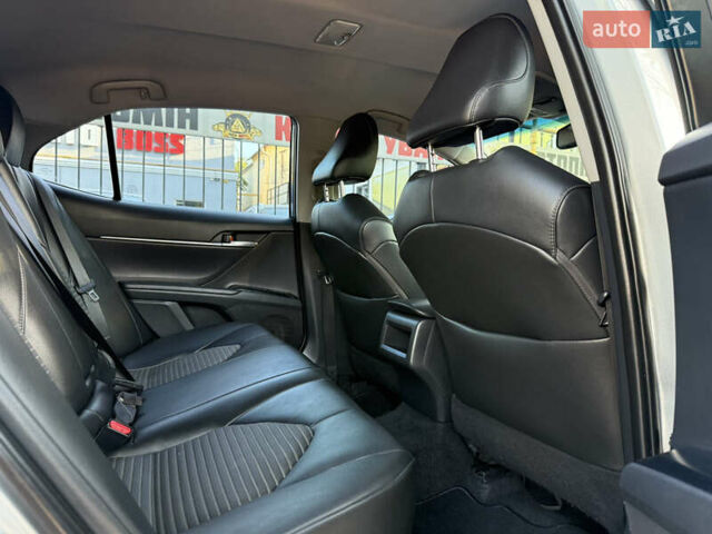 Сірий Тойота Камрі, об'ємом двигуна 2.49 л та пробігом 144 тис. км за 18200 $, фото 34 на Automoto.ua