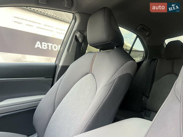Тойота Камри 2018 в Белой Церкве на Automoto.ua Серый Тойота Камри, объемом двигателя 2.49 л и пробегом 81 тыс. км за 19000 $, фото 17 на Automoto.ua