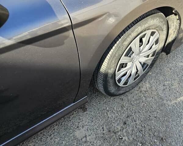 Серый Тойота Камри, объемом двигателя 2.49 л и пробегом 62 тыс. км за 18000 $, фото 13 на Automoto.ua