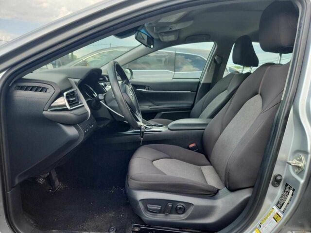 Серый Тойота Камри, объемом двигателя 0 л и пробегом 69 тыс. км за 4100 $, фото 6 на Automoto.ua