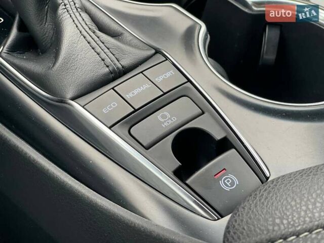 Тойота Камри 2018 в Киеве на Automoto.ua Серый Тойота Камри, объемом двигателя 3.46 л и пробегом 146 тыс. км за 23500 $, фото 21 на Automoto.ua