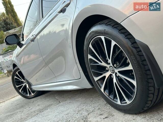 Серый Тойота Камри, объемом двигателя 2.49 л и пробегом 78 тыс. км за 18500 $, фото 21 на Automoto.ua