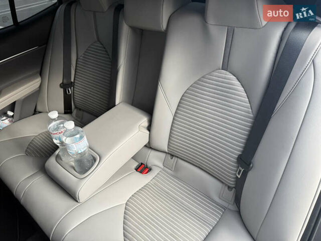 Тойота Камри 2018 в Киеве на Automoto.ua Серый Тойота Камри, объемом двигателя 2.49 л и пробегом 93 тыс. км за 25500 $, фото 20 на Automoto.ua