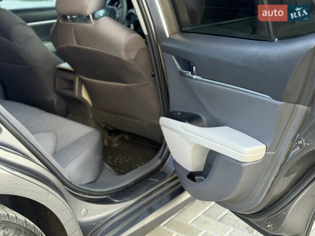Серый Тойота Камри, объемом двигателя 2.5 л и пробегом 80 тыс. км за 17700 $, фото 30 на Automoto.ua