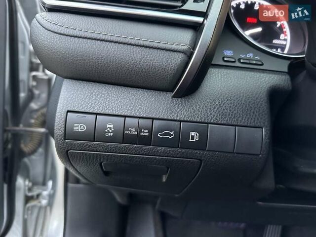 Серый Тойота Камри, объемом двигателя 2.49 л и пробегом 78 тыс. км за 18500 $, фото 61 на Automoto.ua