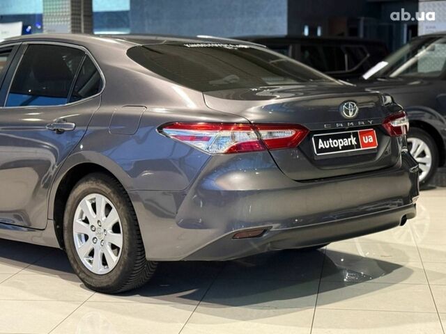 Сірий Тойота Камрі, об'ємом двигуна 2.5 л та пробігом 62 тис. км за 17990 $, фото 7 на Automoto.ua