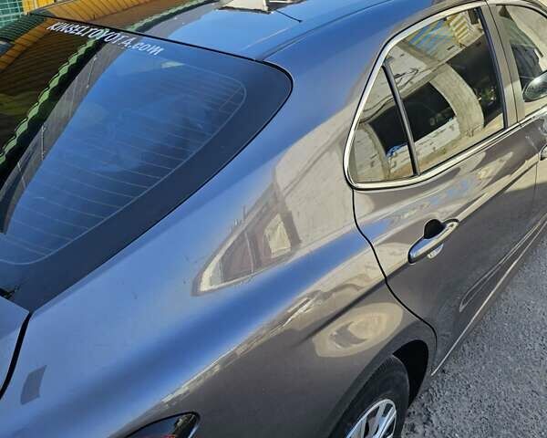 Серый Тойота Камри, объемом двигателя 2.49 л и пробегом 62 тыс. км за 18000 $, фото 10 на Automoto.ua