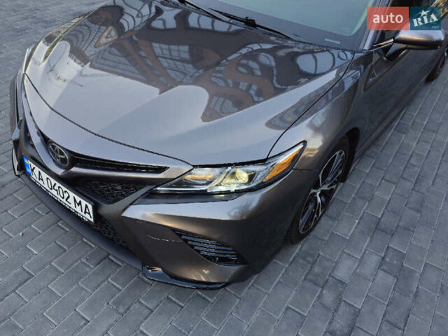 Серый Тойота Камри, объемом двигателя 2.5 л и пробегом 105 тыс. км за 19500 $, фото 29 на Automoto.ua