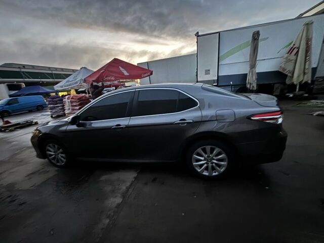 Серый Тойота Камри, объемом двигателя 2.5 л и пробегом 84 тыс. км за 18000 $, фото 3 на Automoto.ua