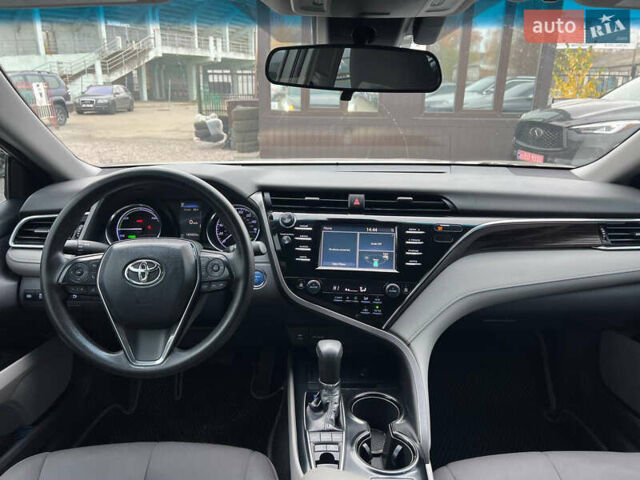 Серый Тойота Камри, объемом двигателя 2.5 л и пробегом 185 тыс. км за 21500 $, фото 11 на Automoto.ua