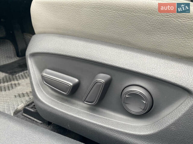 Серый Тойота Камри, объемом двигателя 2.49 л и пробегом 105 тыс. км за 17899 $, фото 17 на Automoto.ua