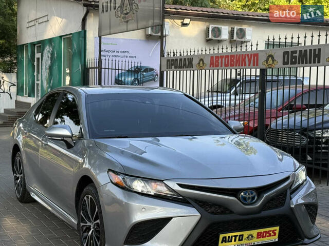 Сірий Тойота Камрі, об'ємом двигуна 2.49 л та пробігом 144 тис. км за 18200 $, фото 9 на Automoto.ua