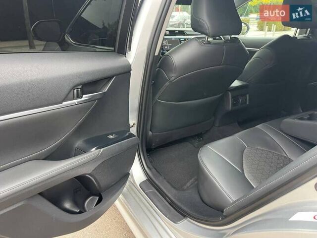 Тойота Камри 2018 в Киеве на Automoto.ua Серый Тойота Камри, объемом двигателя 3.46 л и пробегом 146 тыс. км за 23500 $, фото 17 на Automoto.ua