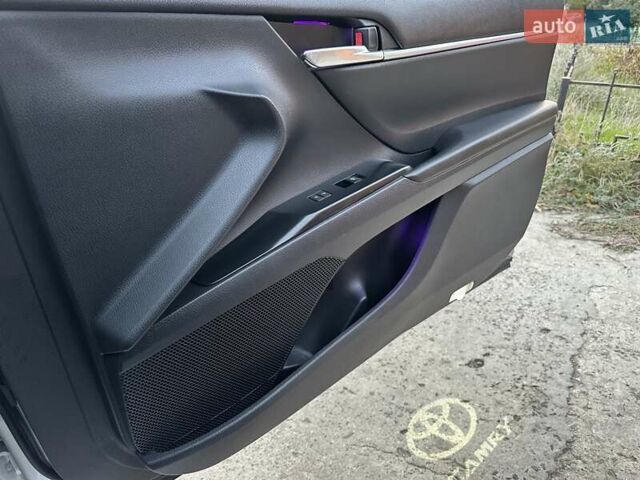 Серый Тойота Камри, объемом двигателя 2.49 л и пробегом 78 тыс. км за 18500 $, фото 74 на Automoto.ua