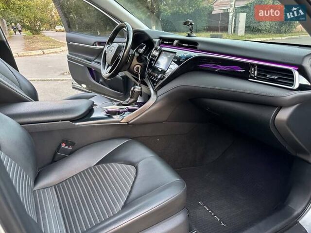 Серый Тойота Камри, объемом двигателя 2.49 л и пробегом 78 тыс. км за 18500 $, фото 72 на Automoto.ua