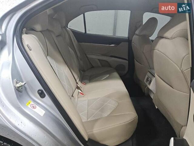 Серый Тойота Камри, объемом двигателя 2.49 л и пробегом 175 тыс. км за 5900 $, фото 9 на Automoto.ua