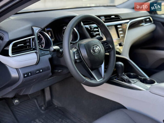 Серый Тойота Камри, объемом двигателя 2.5 л и пробегом 80 тыс. км за 17700 $, фото 22 на Automoto.ua