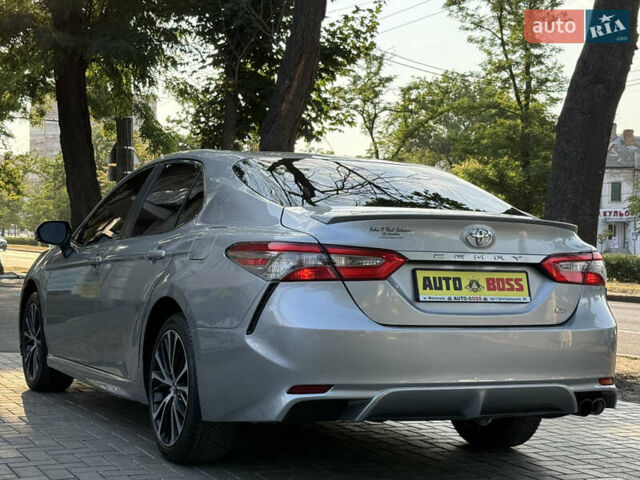 Сірий Тойота Камрі, об'ємом двигуна 2.49 л та пробігом 144 тис. км за 18200 $, фото 11 на Automoto.ua