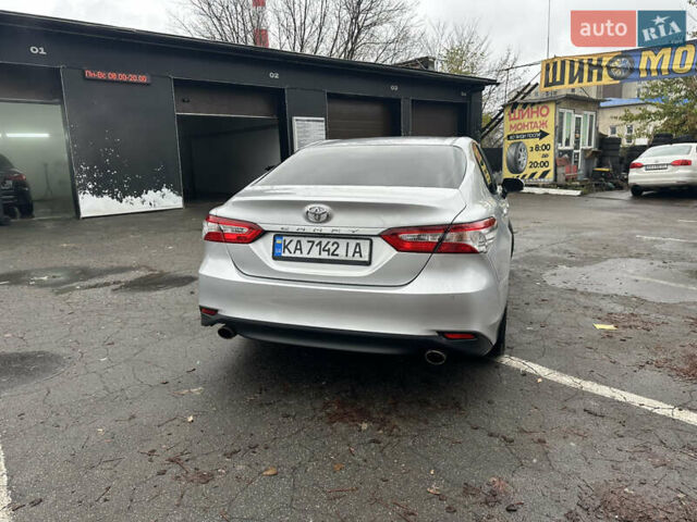 Сірий Тойота Камрі, об'ємом двигуна 2.49 л та пробігом 67 тис. км за 23000 $, фото 21 на Automoto.ua
