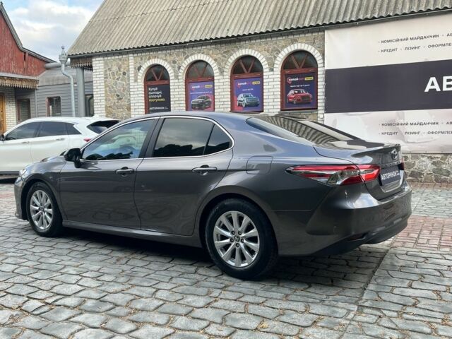 Сірий Тойота Камрі, об'ємом двигуна 2.5 л та пробігом 81 тис. км за 18999 $, фото 5 на Automoto.ua