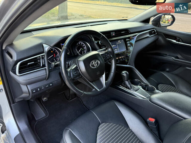 Сірий Тойота Камрі, об'ємом двигуна 2.49 л та пробігом 144 тис. км за 18200 $, фото 14 на Automoto.ua