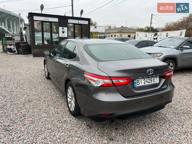 Серый Тойота Камри, объемом двигателя 2.5 л и пробегом 185 тыс. км за 21500 $, фото 6 на Automoto.ua