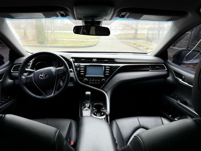 Серый Тойота Камри, объемом двигателя 2.5 л и пробегом 150 тыс. км за 16000 $, фото 5 на Automoto.ua